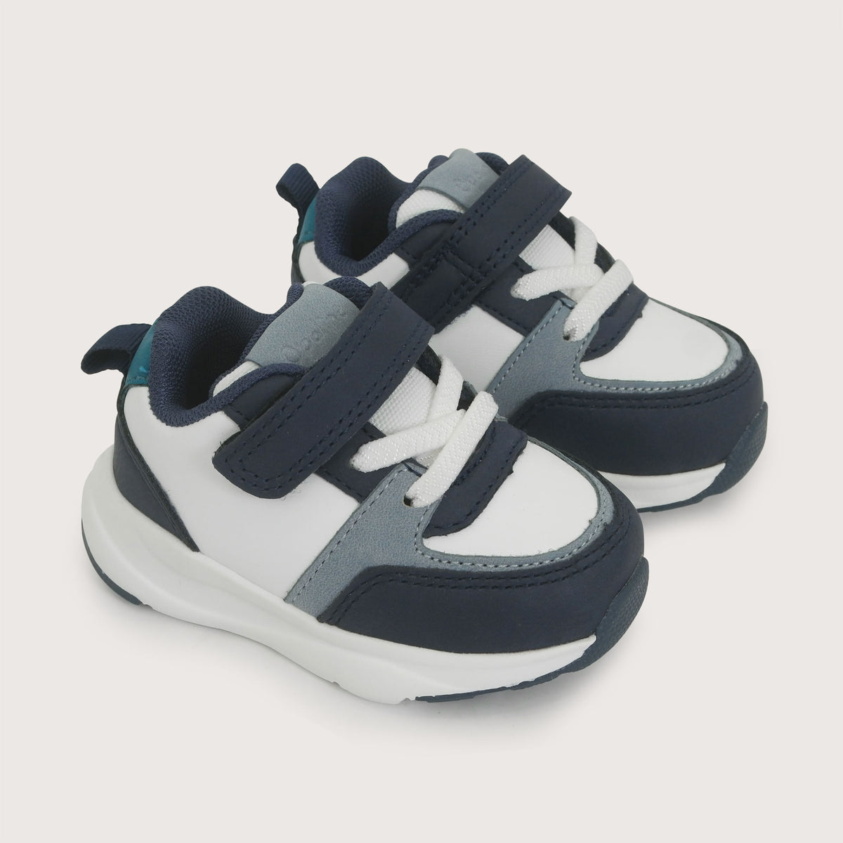Zapatilla Sport Velcro y Cordón Elasticado