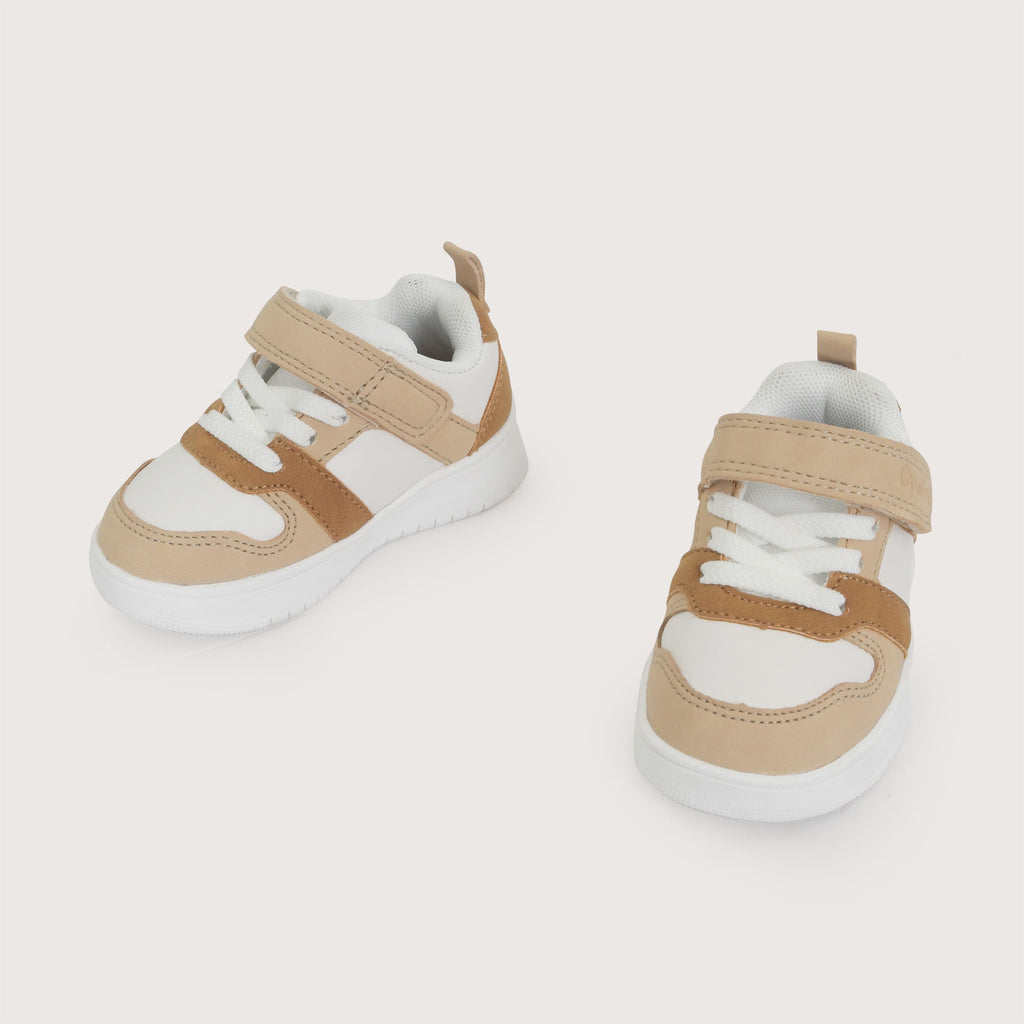 Zapatilla Urbana Velcro y Cordón Elasticado