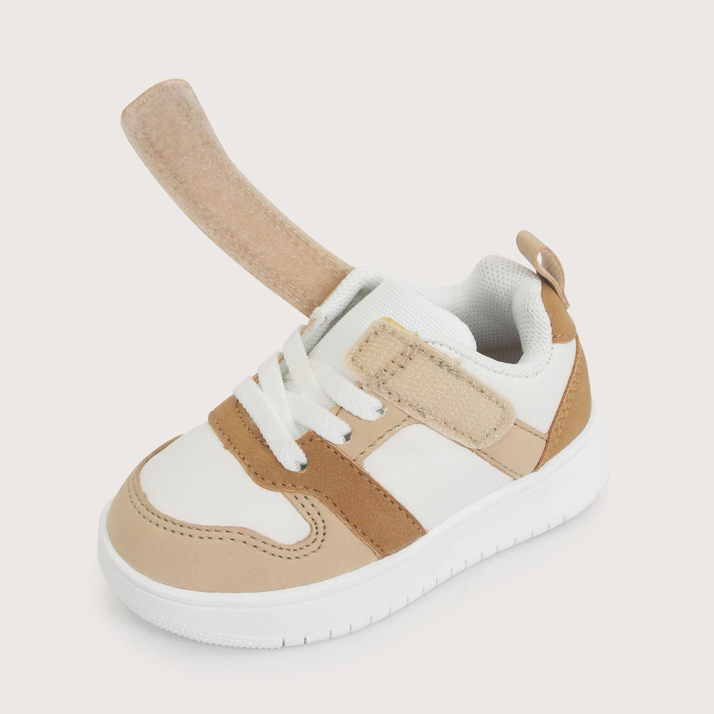 Zapatilla Urbana Velcro y Cordón Elasticado